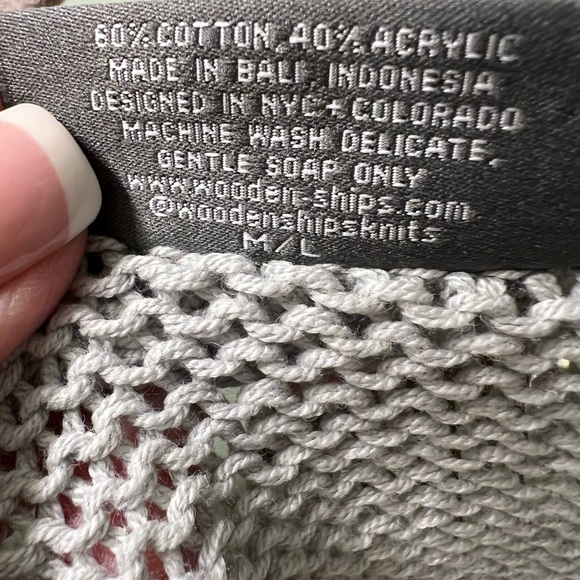 Wooden Ships Pink & Gray Star V Neck Crochet Slouchy Long Sleeve Sweater - M/L - Picture 3 of 3